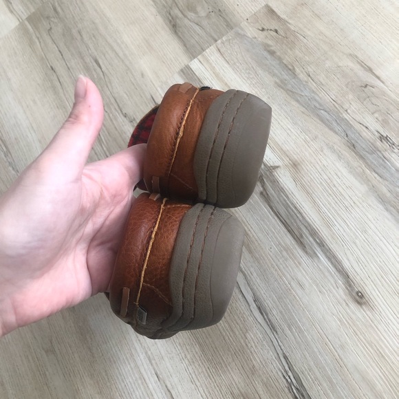 Women's Classic Brown Genuine Leather Loafers - Picture 6 of 9